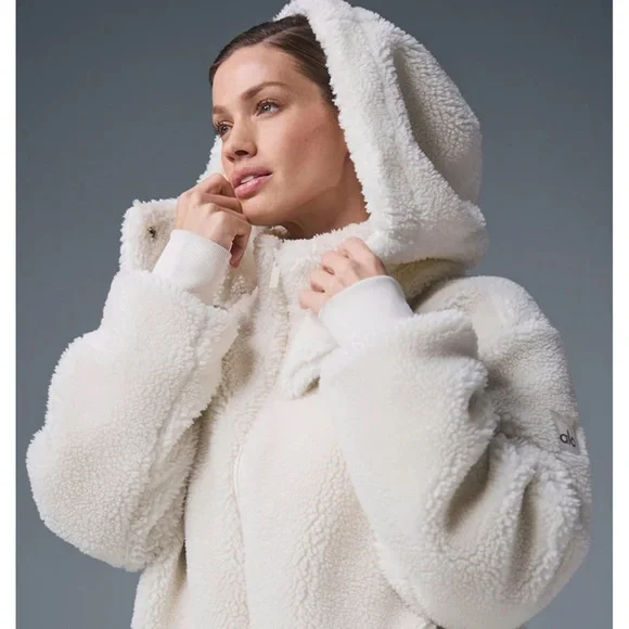 Alo “Foxy Sherpa Jacket” - Picture 4 of 4